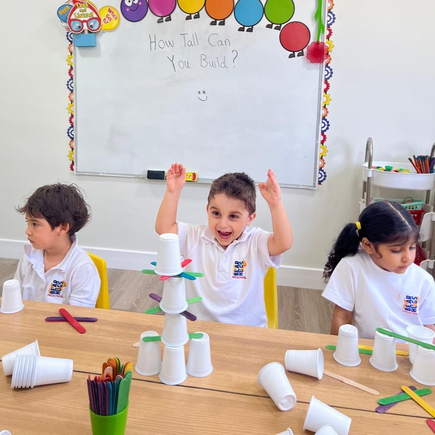 KG1 at Bear Hugs Hamra